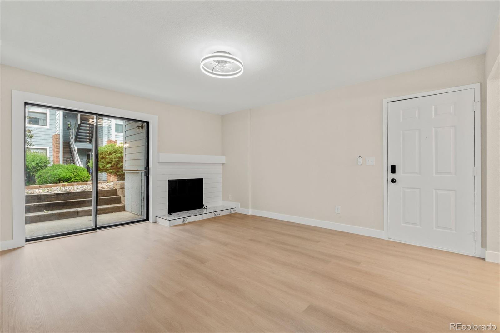MLS Image #11 for 3141 s tamarac drive,denver, Colorado