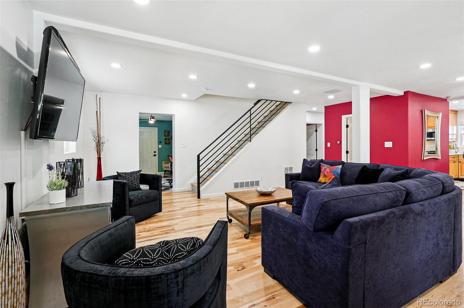 MLS Image #10 for 751  poplar street,denver, Colorado