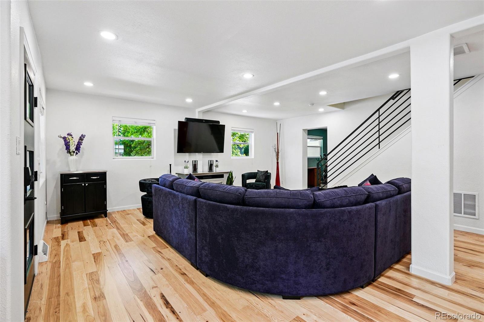 MLS Image #9 for 751  poplar street,denver, Colorado