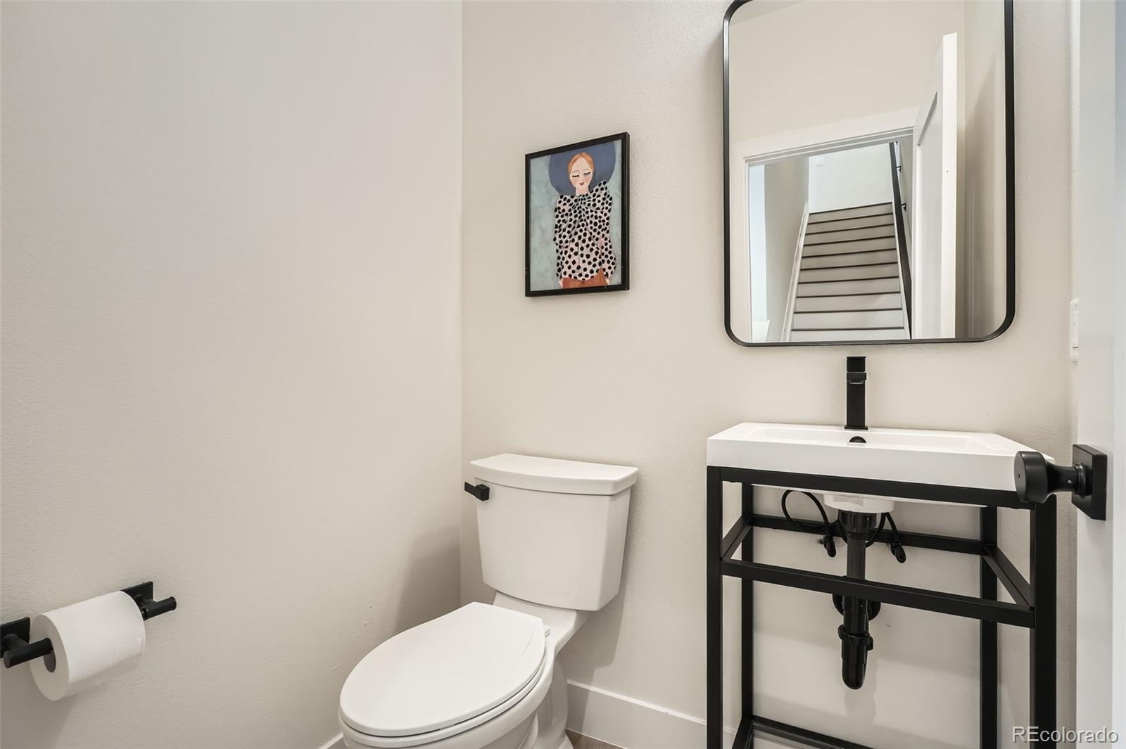 MLS Image #10 for 2466 s cherokee street,denver, Colorado