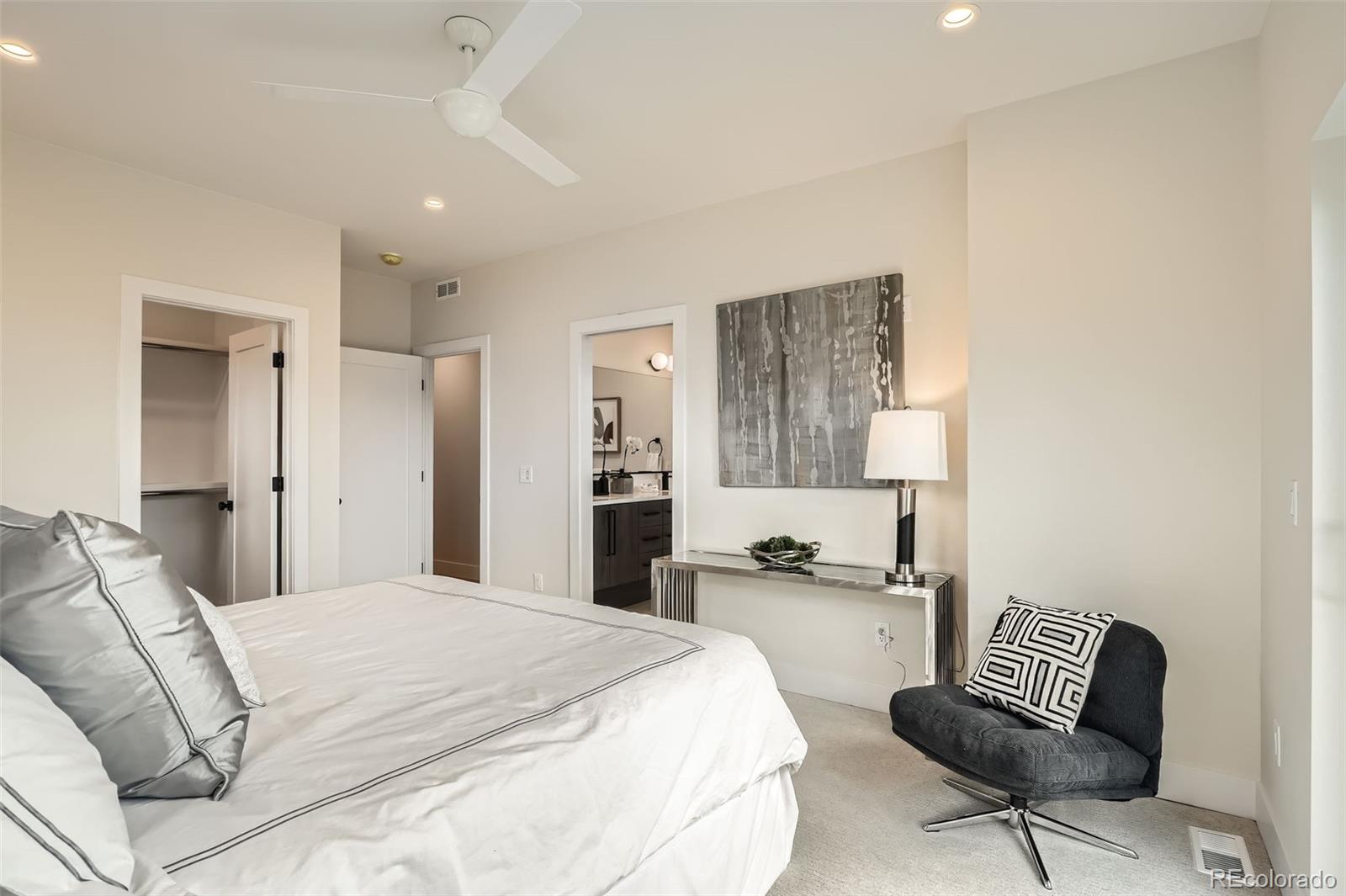 MLS Image #12 for 2466 s cherokee street,denver, Colorado