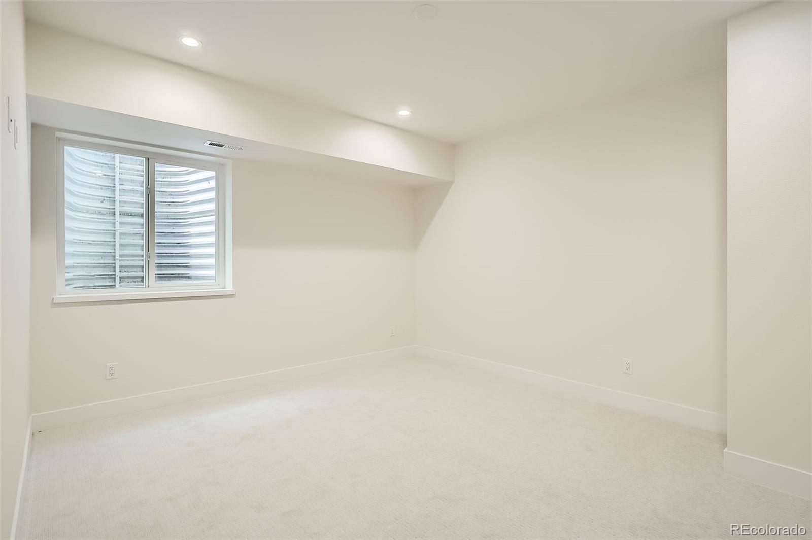 MLS Image #21 for 2466 s cherokee street,denver, Colorado