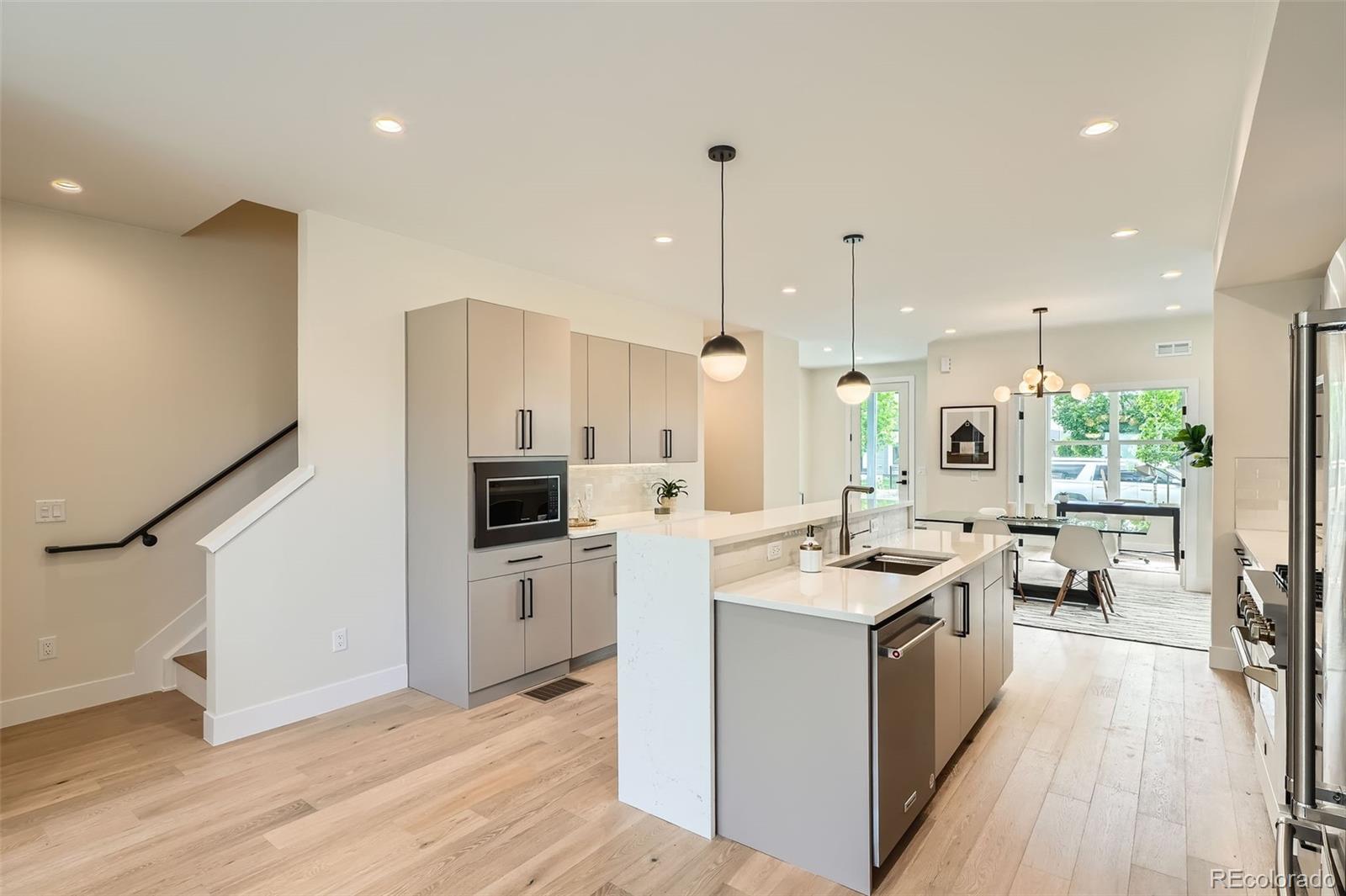 MLS Image #7 for 2466 s cherokee street,denver, Colorado
