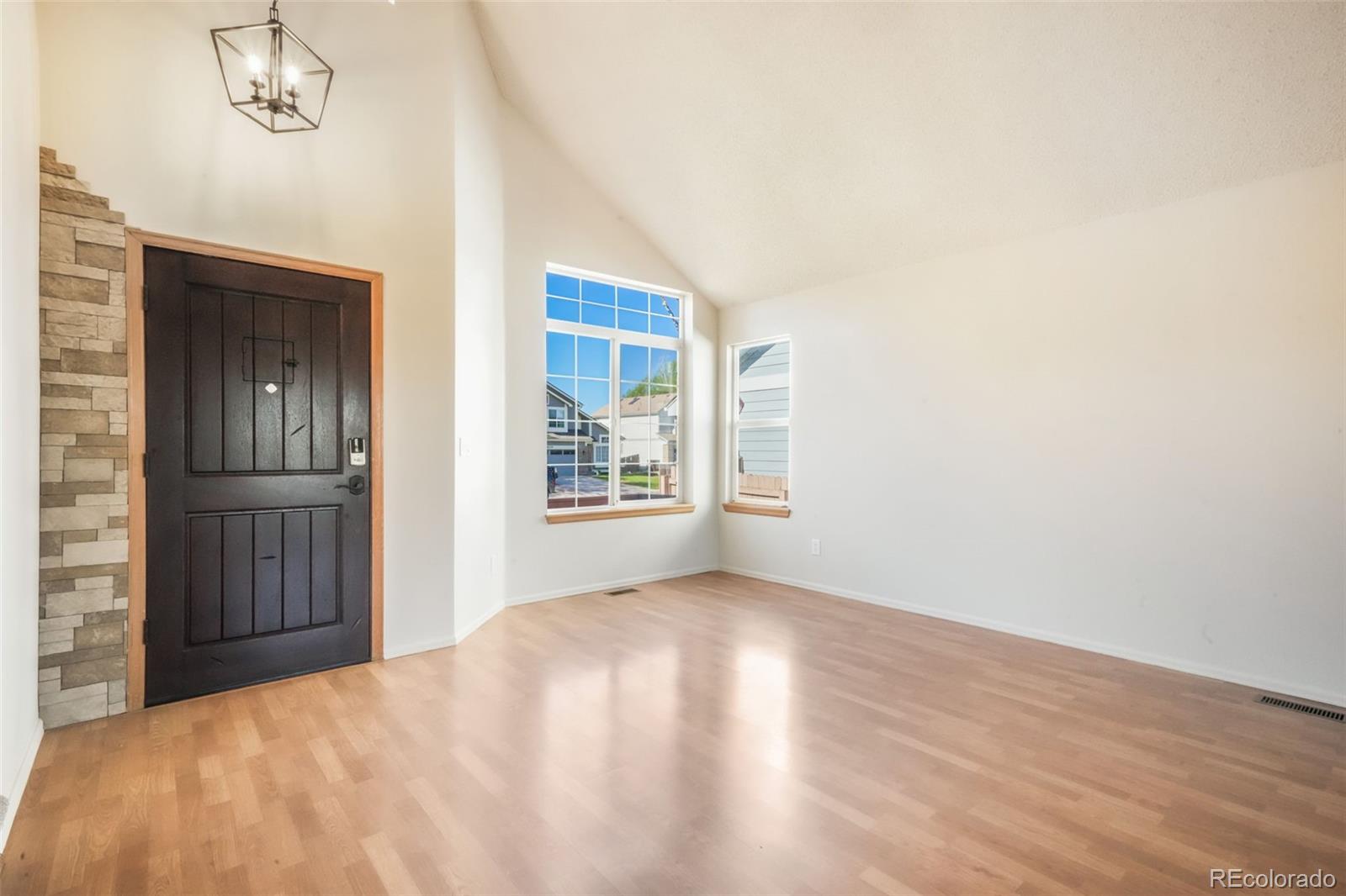 MLS Image #3 for 9236  chieftan drive,colorado springs, Colorado