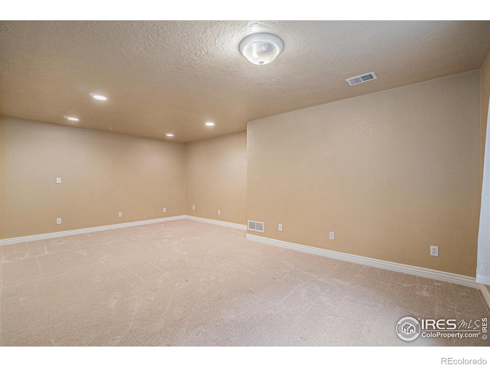 MLS Image #22 for 3102  54th avenue,greeley, Colorado