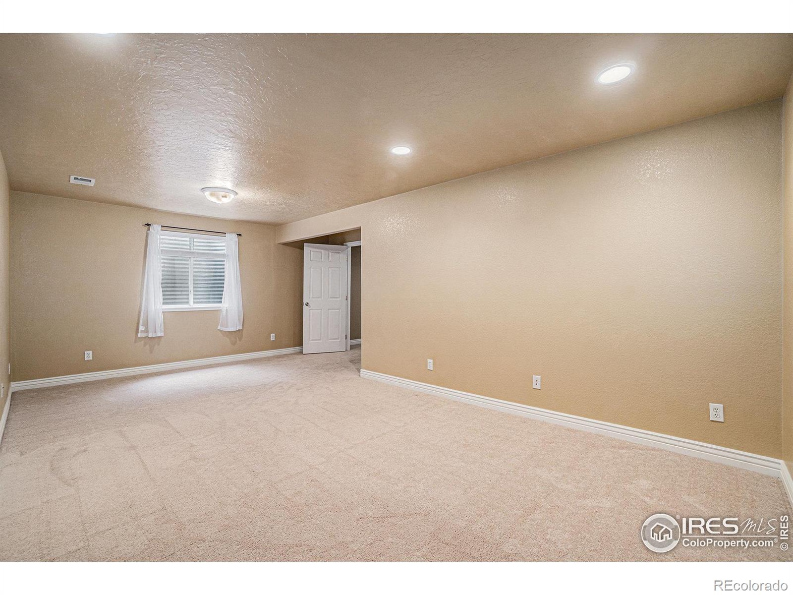 MLS Image #23 for 3102  54th avenue,greeley, Colorado