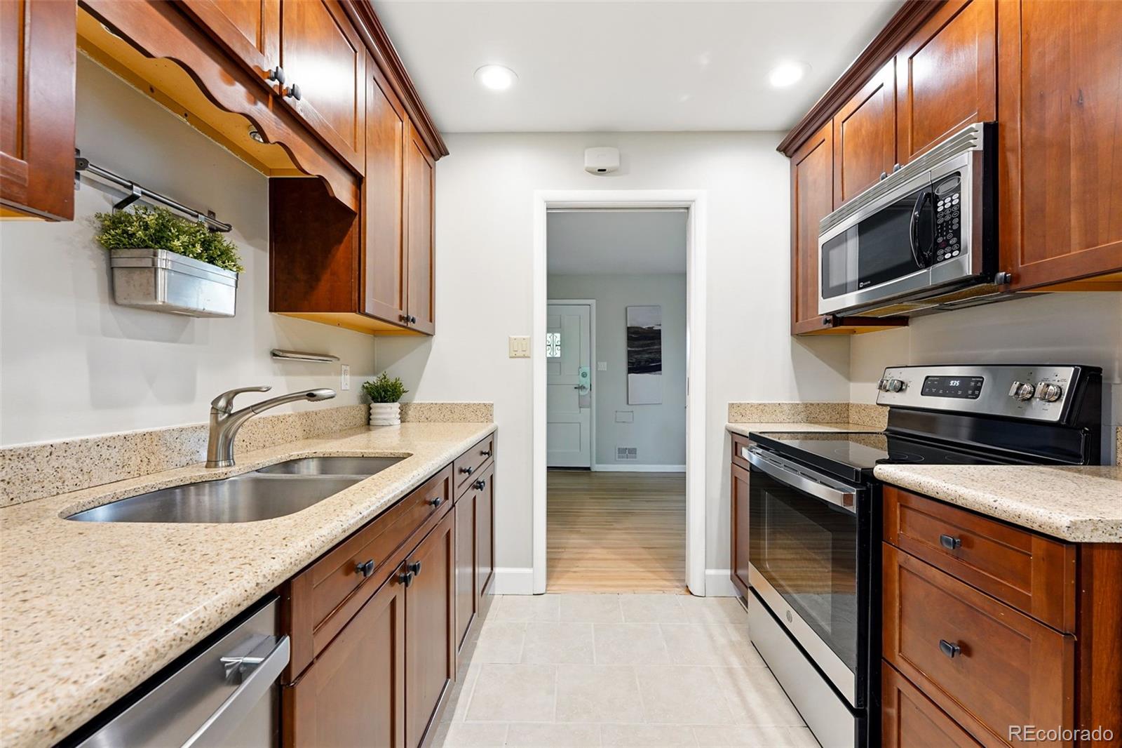 MLS Image #14 for 5436 e atlantic place,denver, Colorado