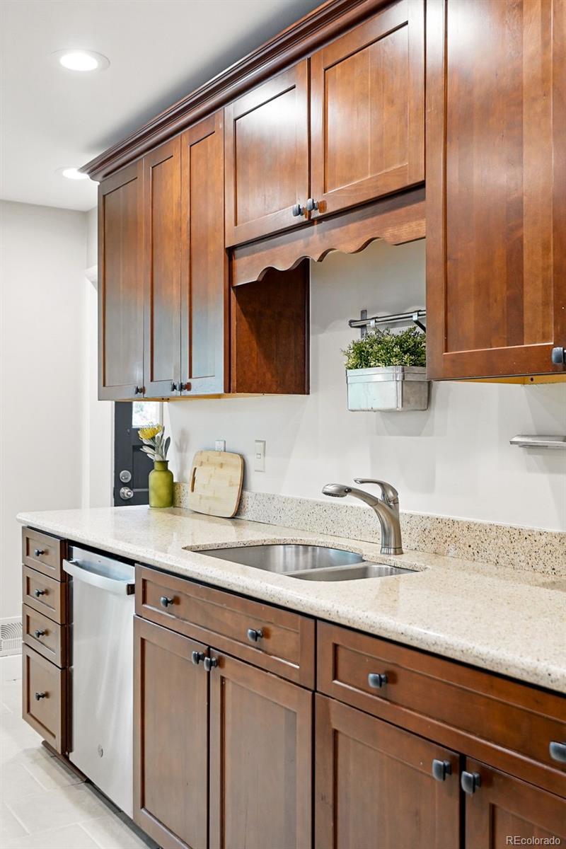 MLS Image #17 for 5436 e atlantic place,denver, Colorado