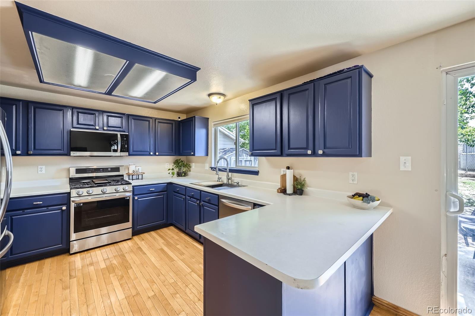 MLS Image #8 for 11218  newark court,commerce city, Colorado
