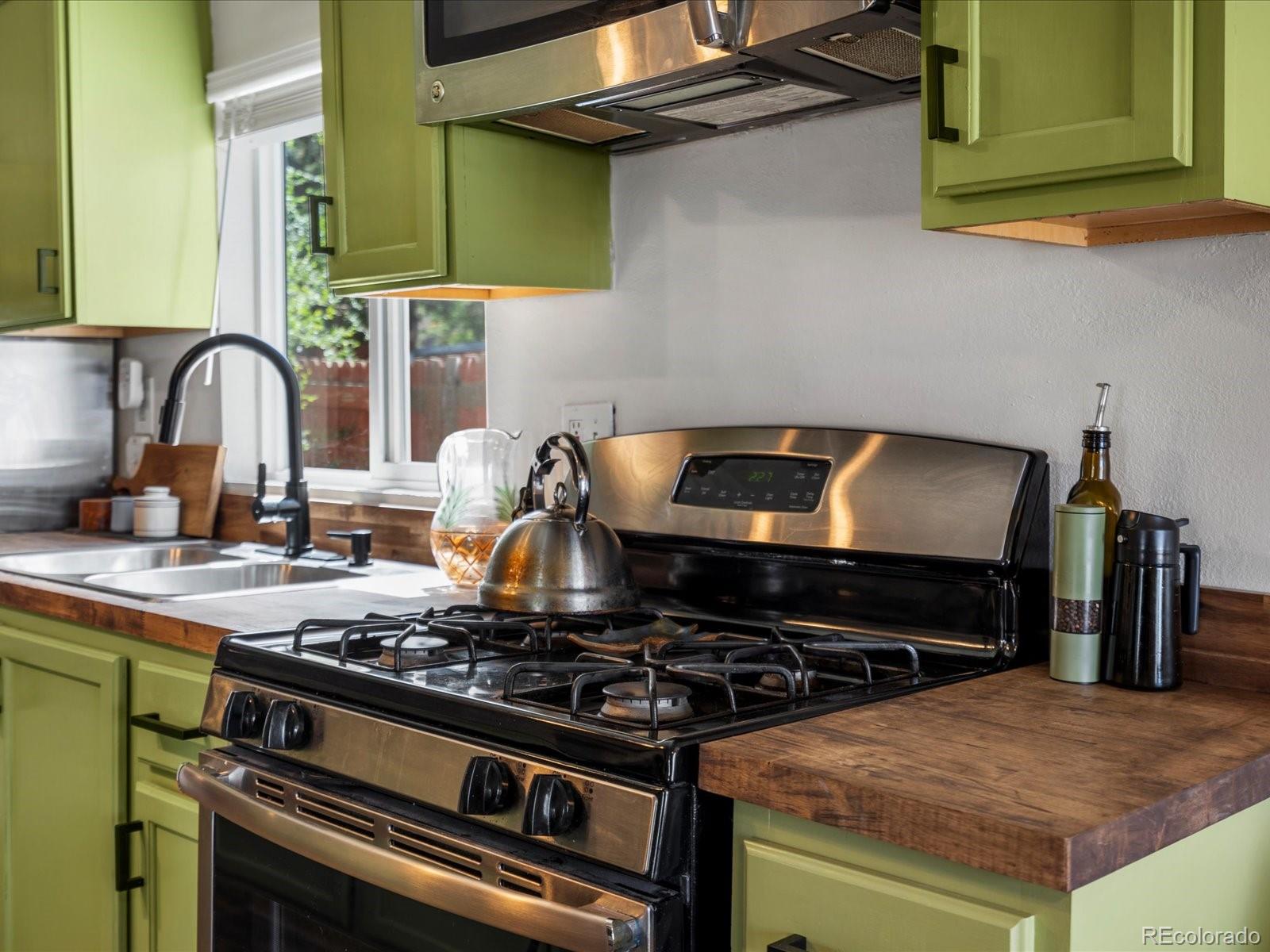 MLS Image #11 for 3134 w center avenue,denver, Colorado