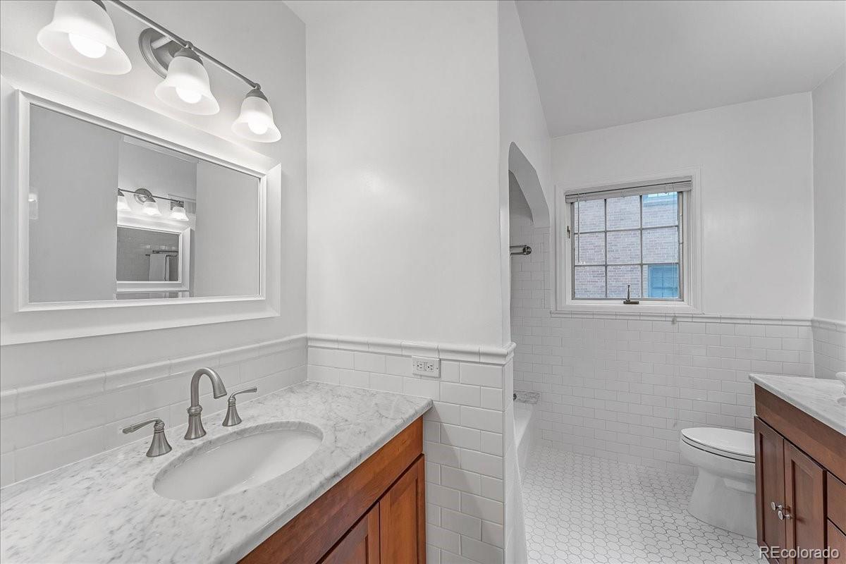 MLS Image #13 for 6023 e 6th avenue parkway,denver, Colorado