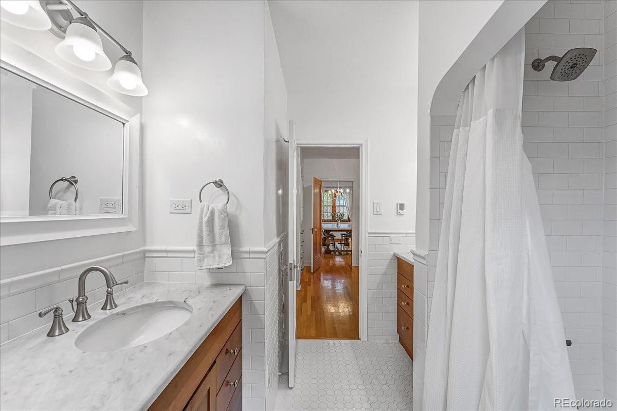 MLS Image #14 for 6023 e 6th avenue parkway,denver, Colorado