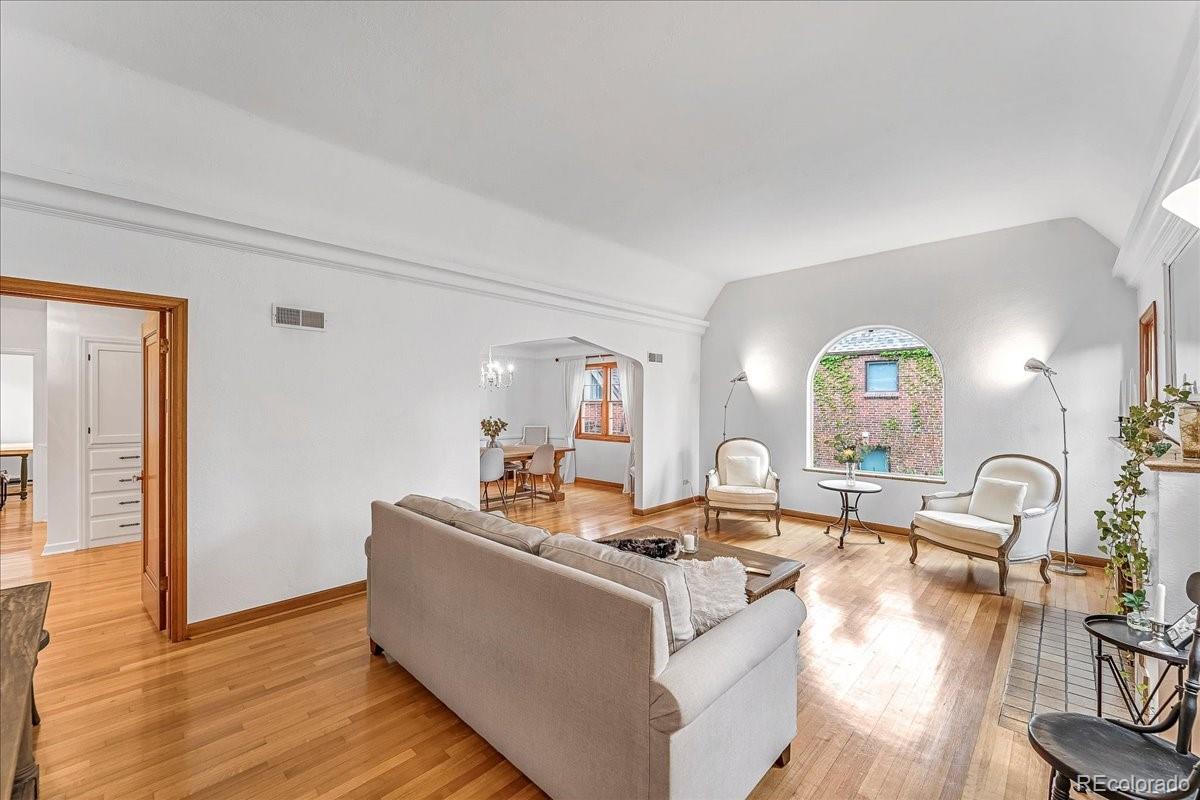 MLS Image #2 for 6023 e 6th avenue parkway,denver, Colorado