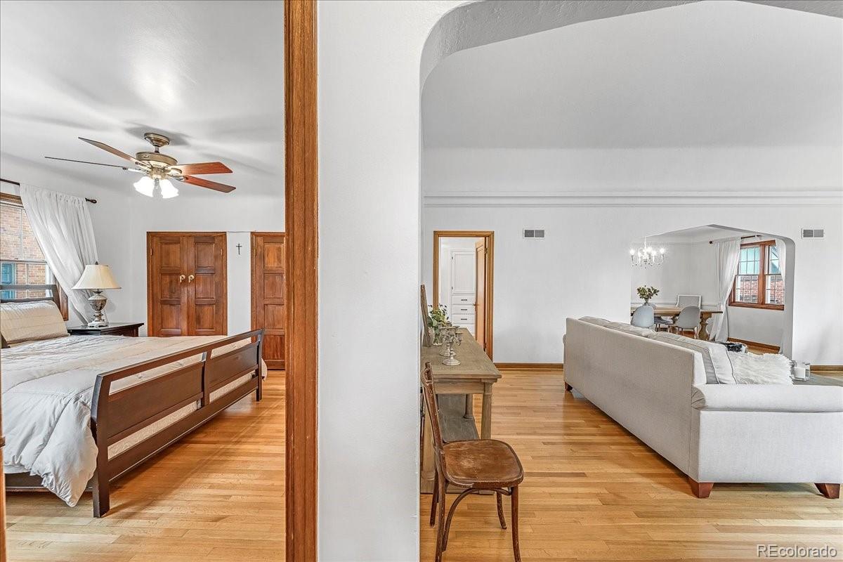 MLS Image #3 for 6023 e 6th avenue parkway,denver, Colorado