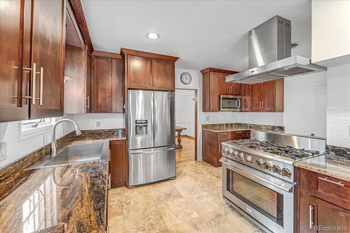 MLS Image #8 for 6023 e 6th avenue parkway,denver, Colorado