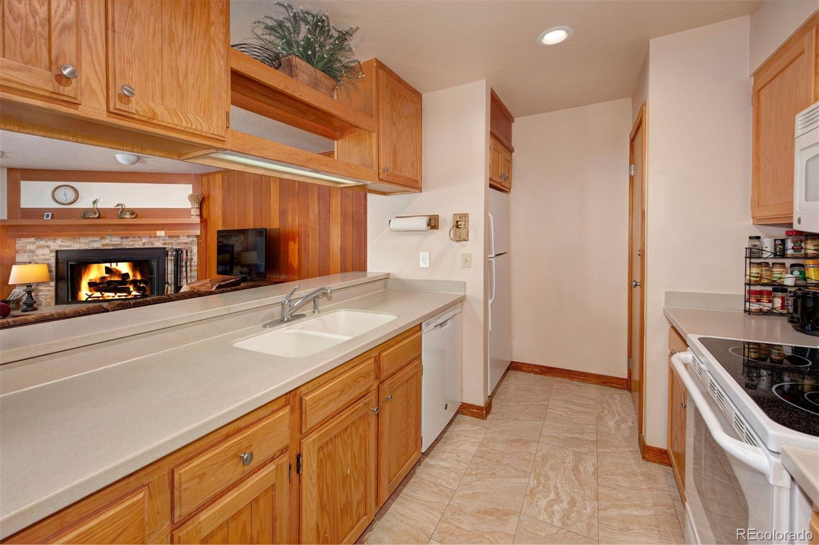 MLS Image #6 for 21660  us highway 6  2079,keystone, Colorado