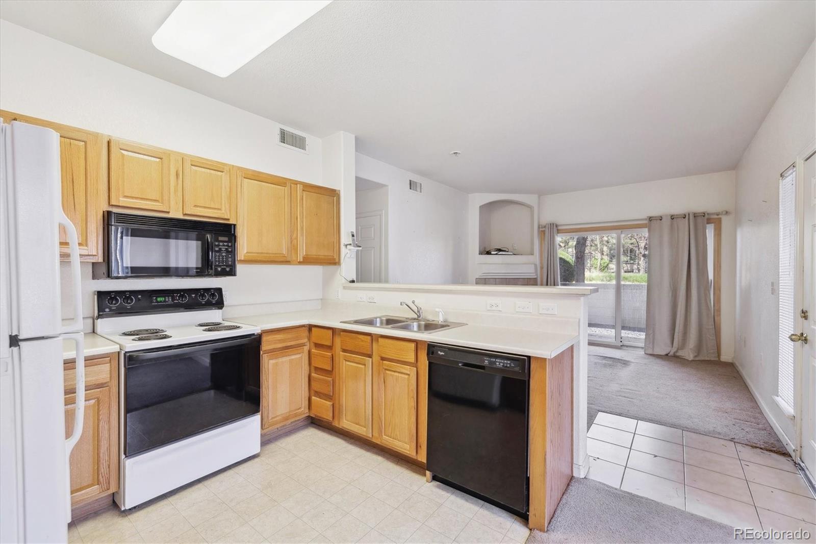 MLS Image #4 for 4875 s balsam way,littleton, Colorado