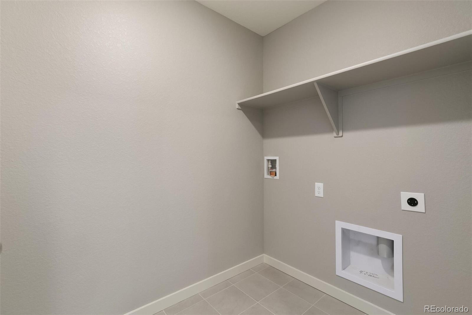 MLS Image #31 for 27746 e byers place,aurora, Colorado