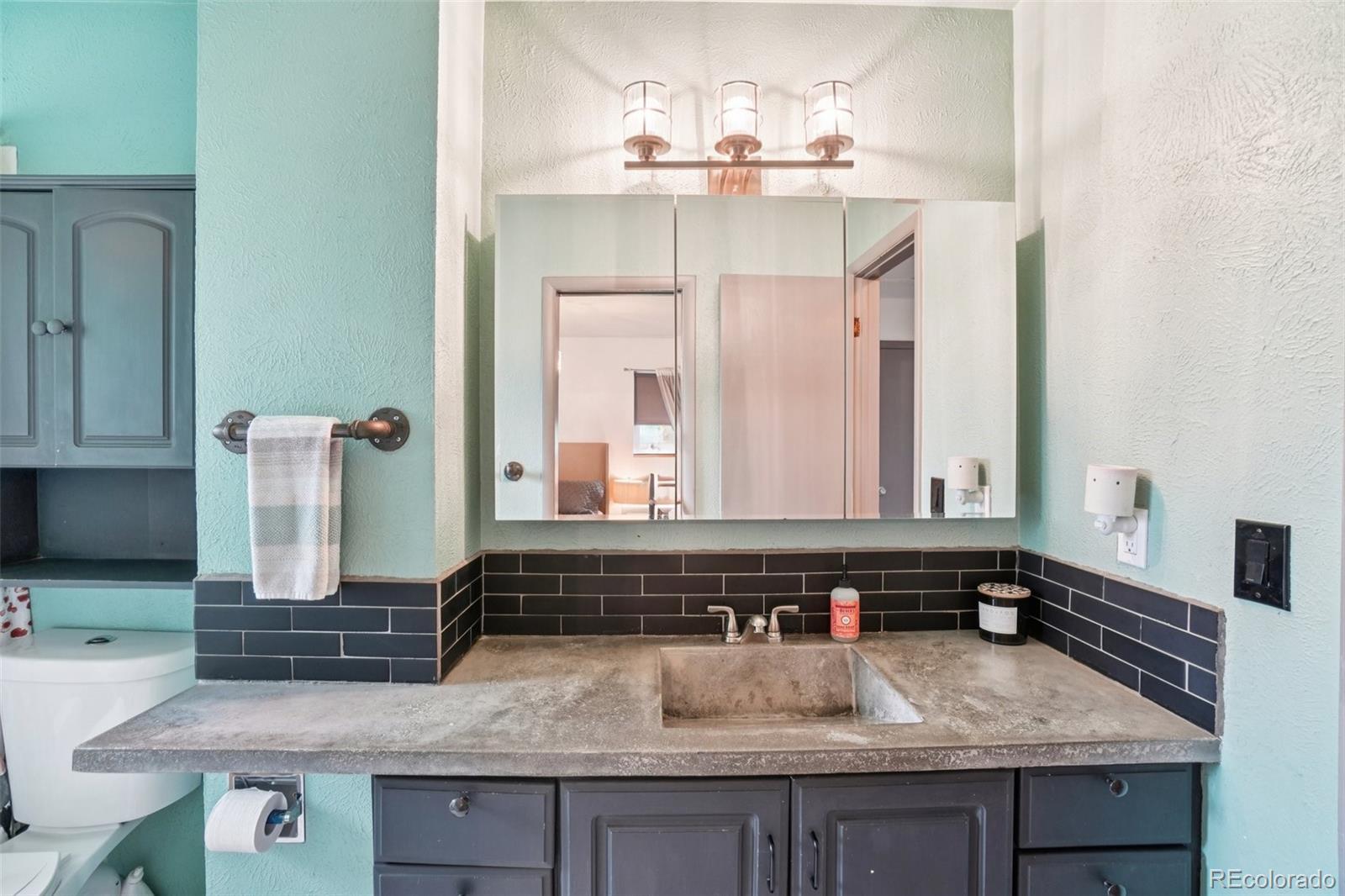 MLS Image #18 for 6678 s arapahoe drive,littleton, Colorado