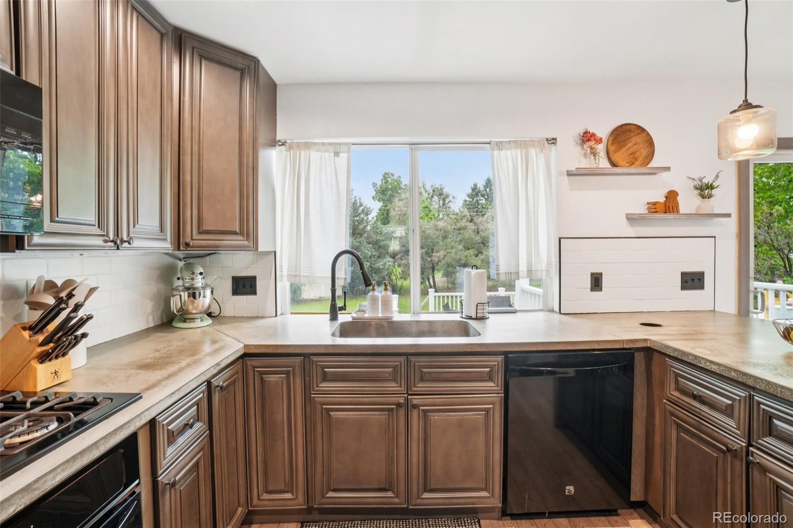 MLS Image #5 for 6678 s arapahoe drive,littleton, Colorado