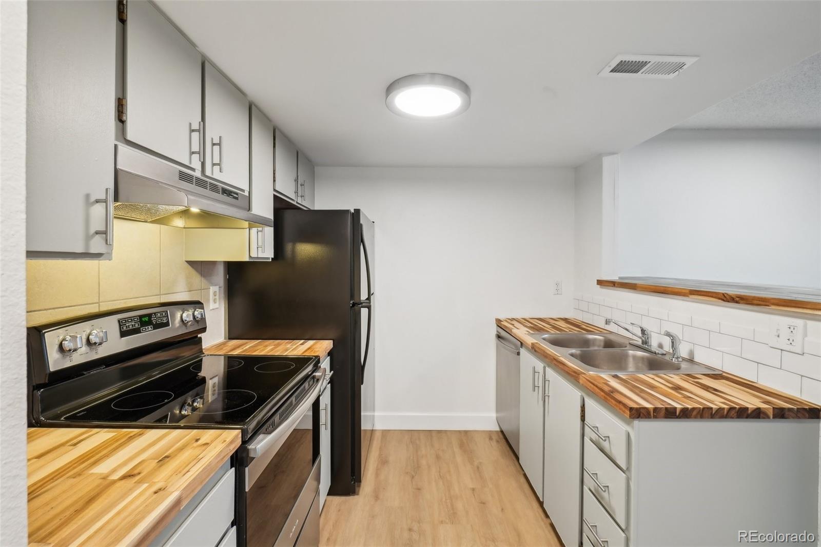MLS Image #6 for 3100 s federal boulevard,denver, Colorado