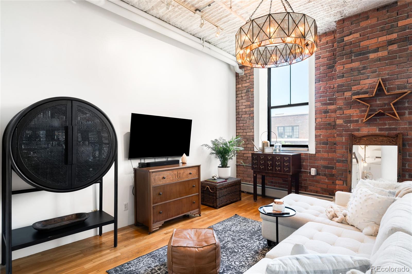 MLS Image #13 for 2261  blake street 2g,denver, Colorado