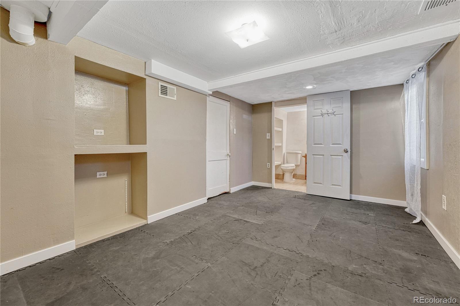 MLS Image #17 for 3201 s pearl street,englewood, Colorado