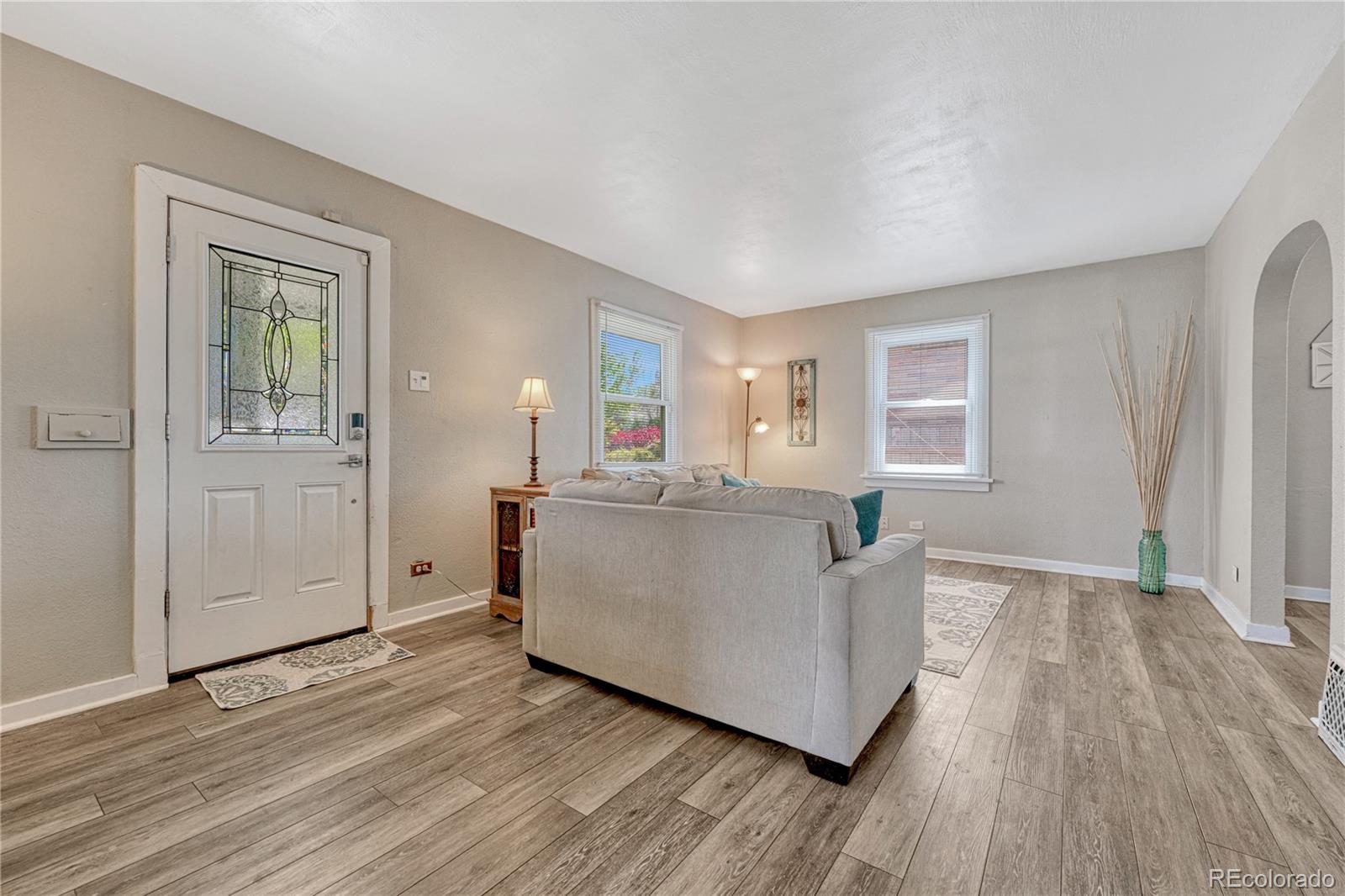 MLS Image #3 for 3201 s pearl street,englewood, Colorado