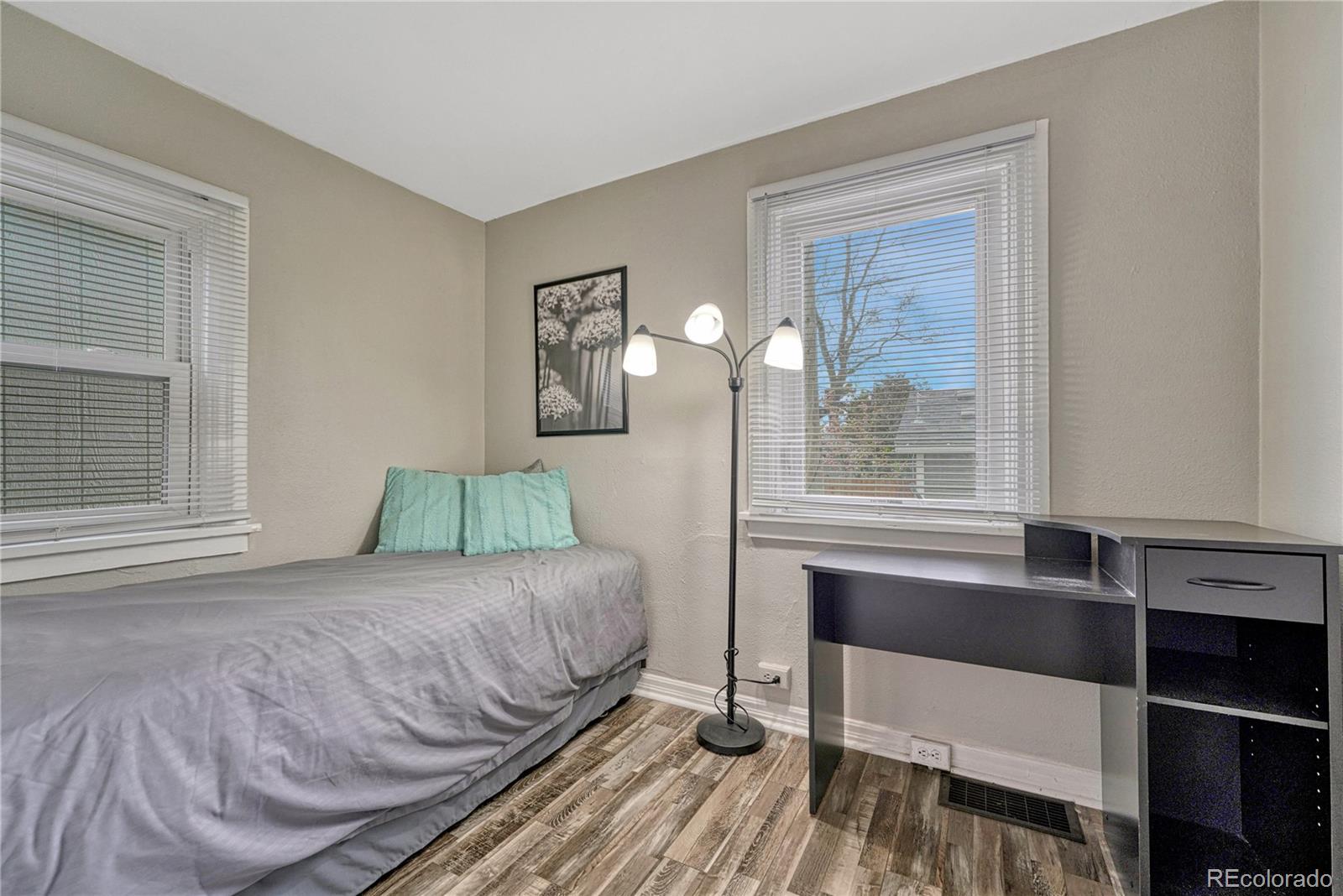 MLS Image #33 for 3201 s pearl street,englewood, Colorado