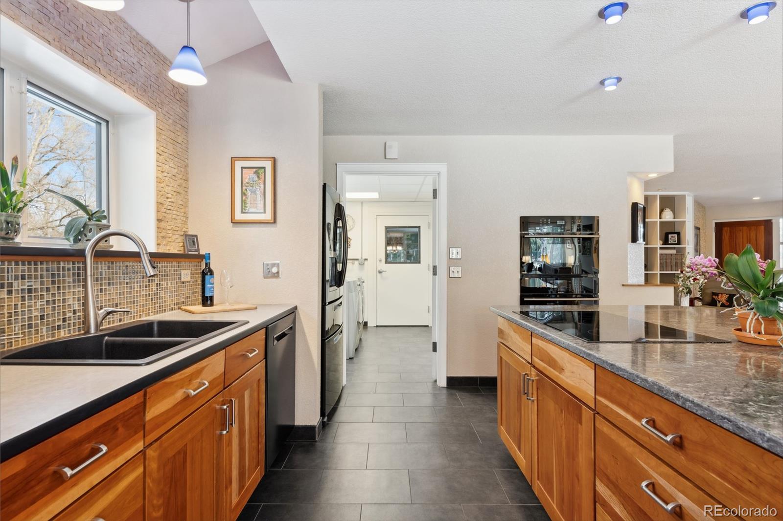 MLS Image #12 for 831  crescent drive,boulder, Colorado
