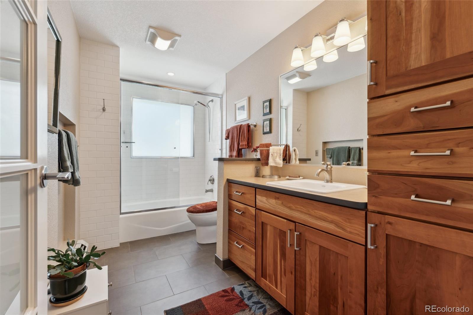 MLS Image #29 for 831  crescent drive,boulder, Colorado
