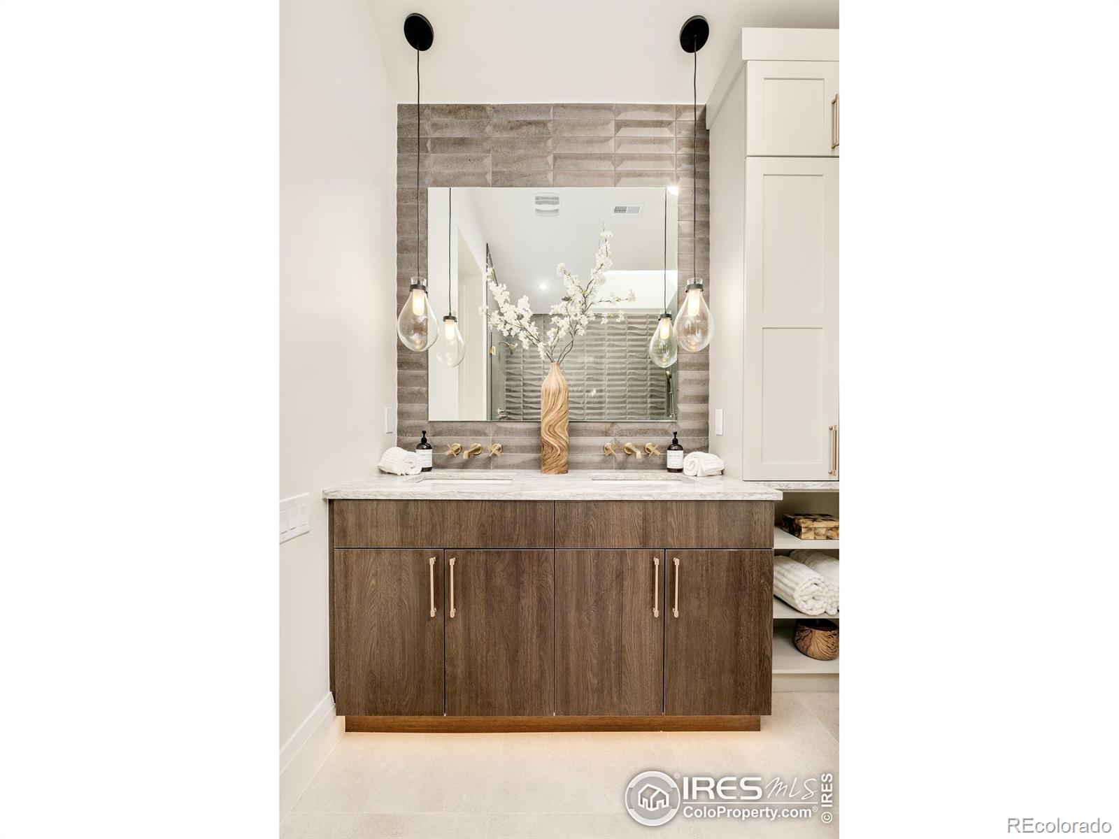 MLS Image #22 for 633  dexter street,denver, Colorado