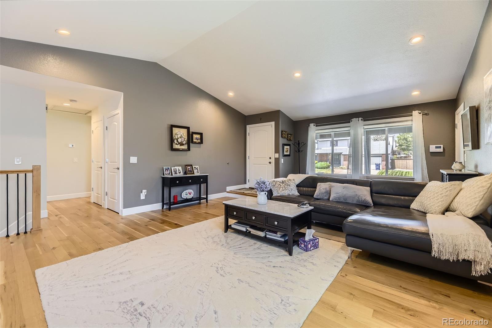 MLS Image #5 for 904  fieldstone place,highlands ranch, Colorado