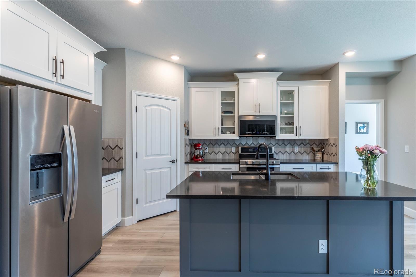 MLS Image #6 for 9843  rosalee peak street,littleton, Colorado