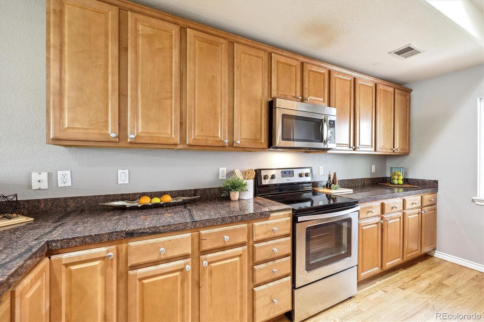 MLS Image #10 for 3030  wyandot street 4,denver, Colorado
