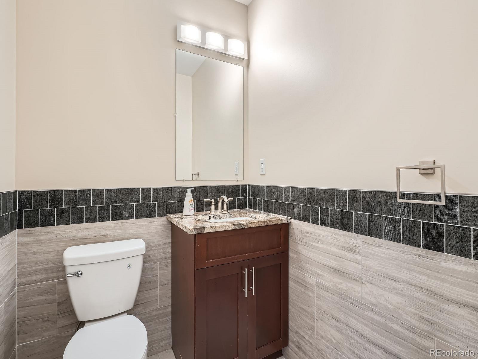 MLS Image #11 for 2775  california street,denver, Colorado