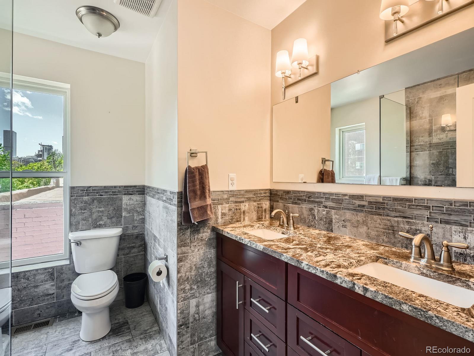 MLS Image #13 for 2775  california street,denver, Colorado