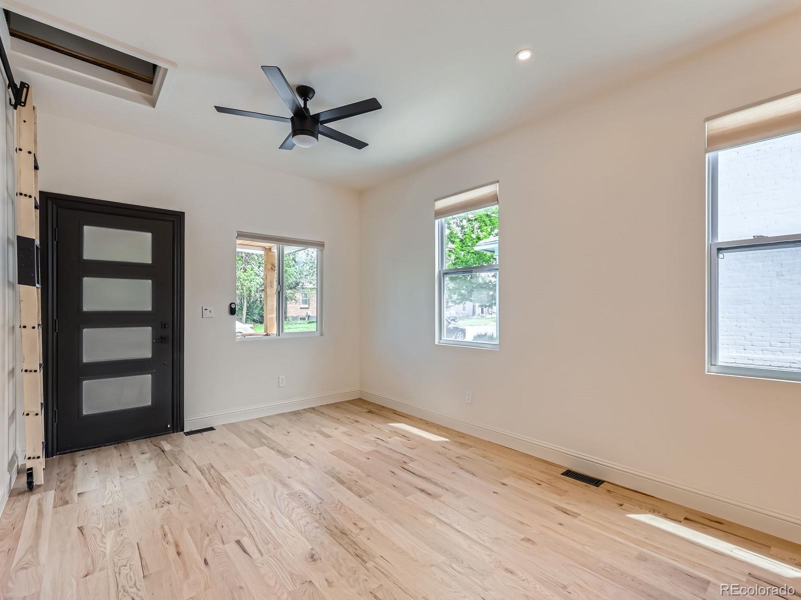 MLS Image #12 for 2849 s bannock street,englewood, Colorado