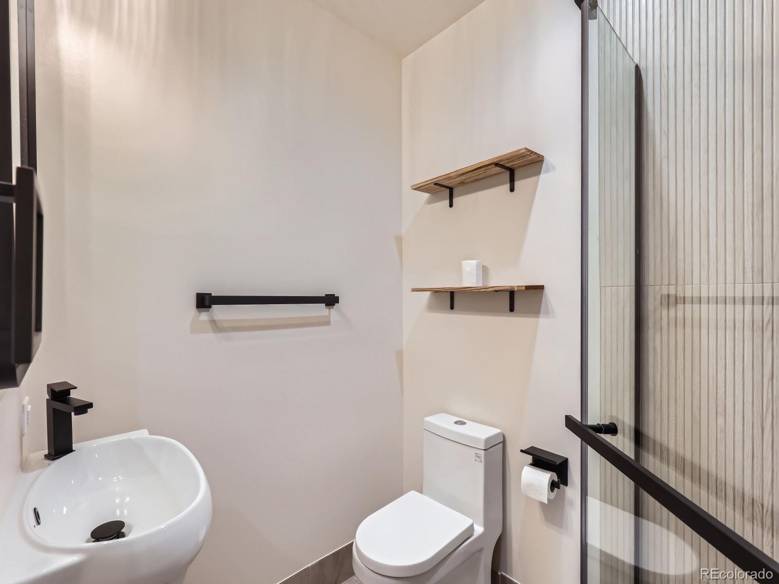 MLS Image #17 for 2849 s bannock street,englewood, Colorado