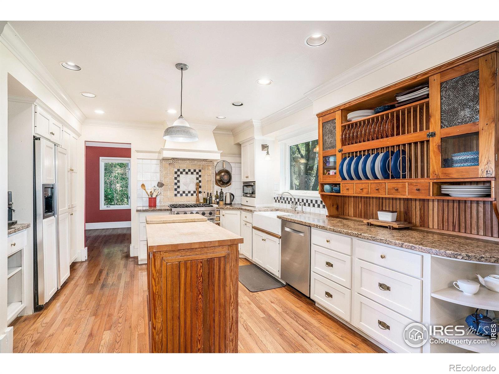 MLS Image #8 for 7528  estate circle,niwot, Colorado