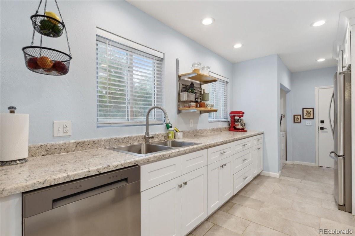 MLS Image #3 for 2681  leyden street,denver, Colorado