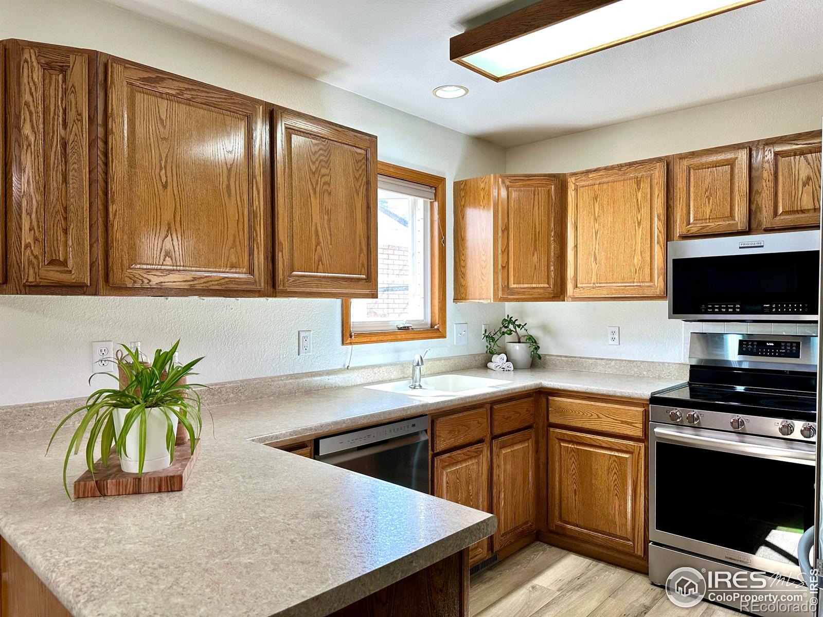 MLS Image #6 for 1649 e 17th street,loveland, Colorado