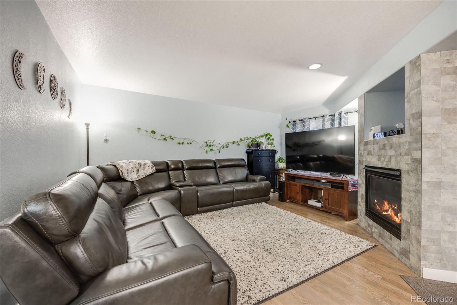 MLS Image #3 for 13275  holly street,thornton, Colorado