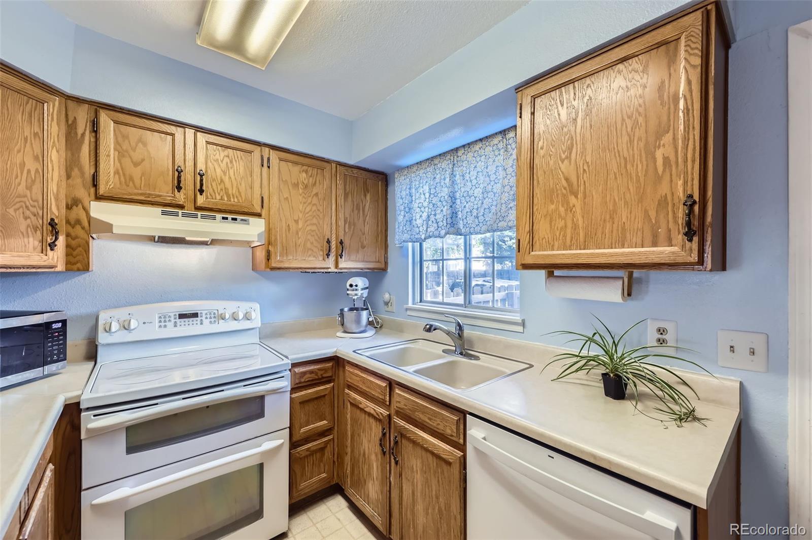 MLS Image #11 for 1325 s idalia street,aurora, Colorado