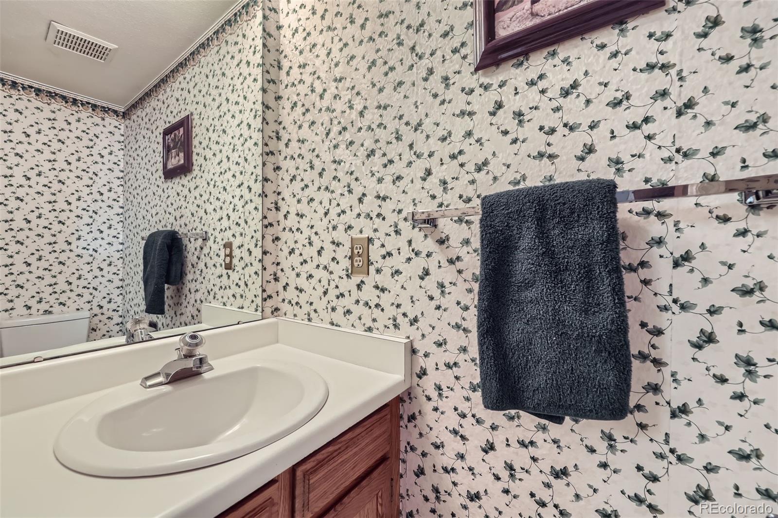 MLS Image #12 for 1325 s idalia street,aurora, Colorado