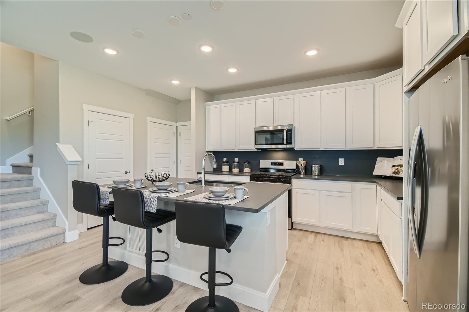 MLS Image #7 for 6864  bryant court,denver, Colorado