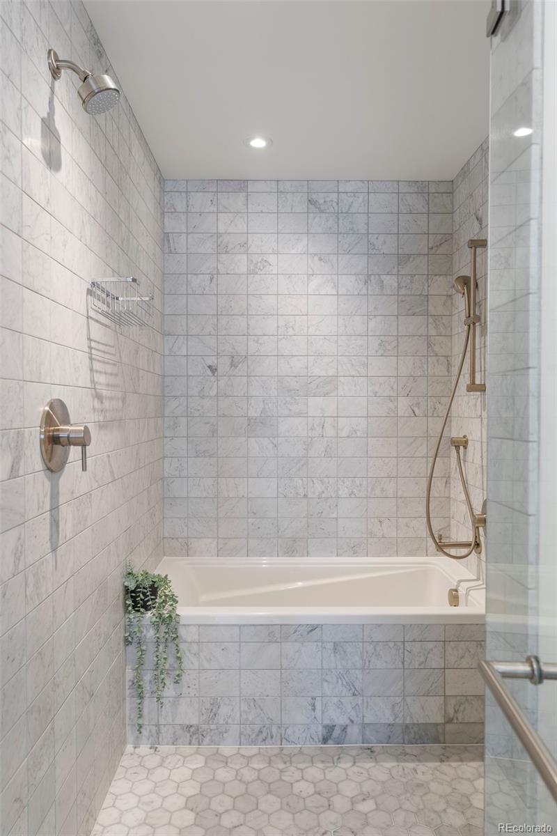 MLS Image #13 for 1750  wewatta street,denver, Colorado