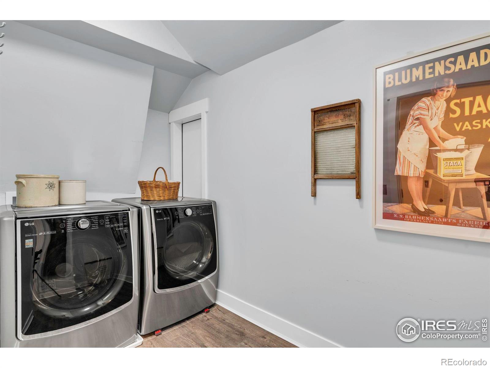MLS Image #19 for 426 w spruce lane,louisville, Colorado