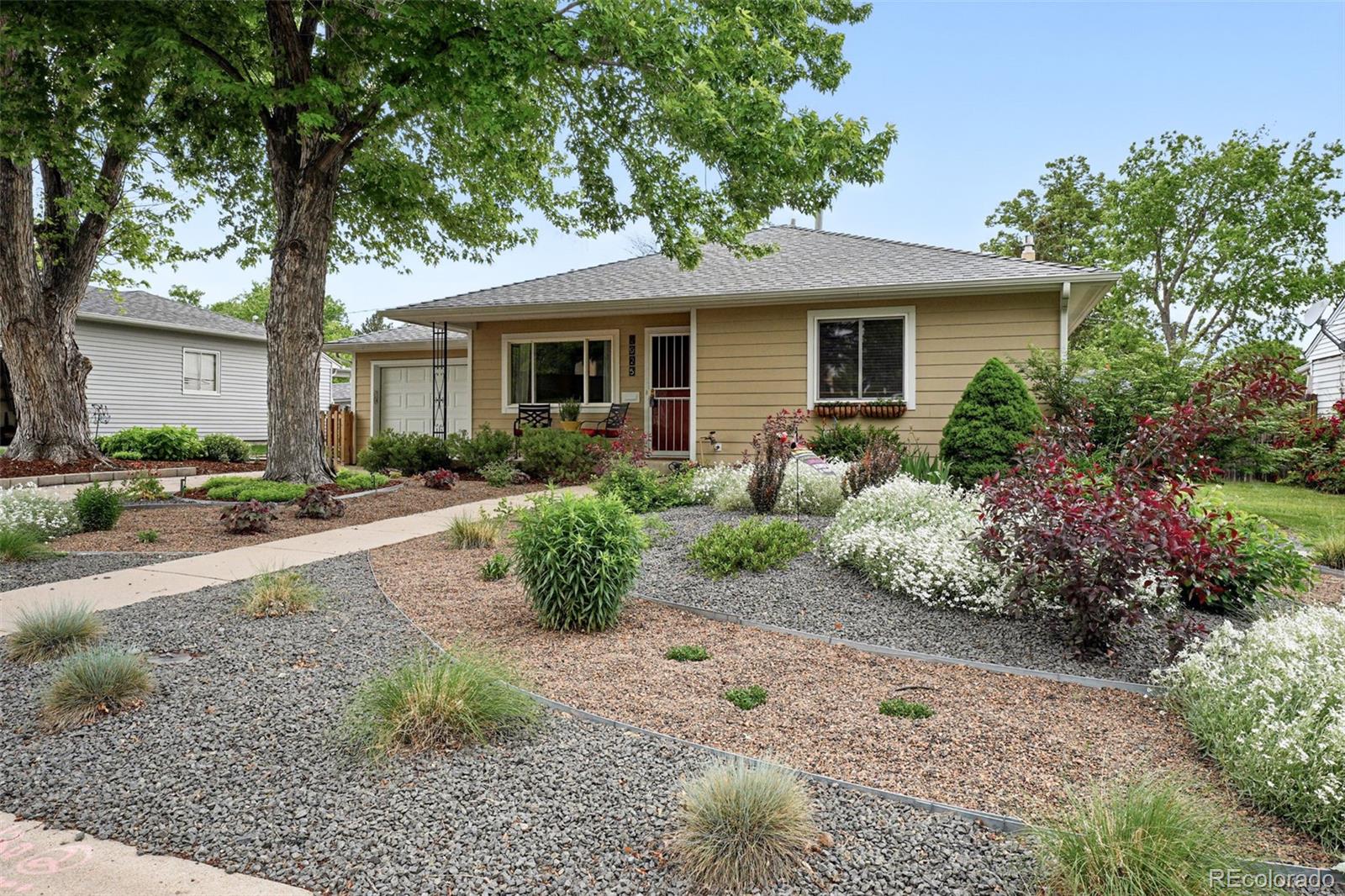 MLS Image #2 for 2925 s harrison street,denver, Colorado