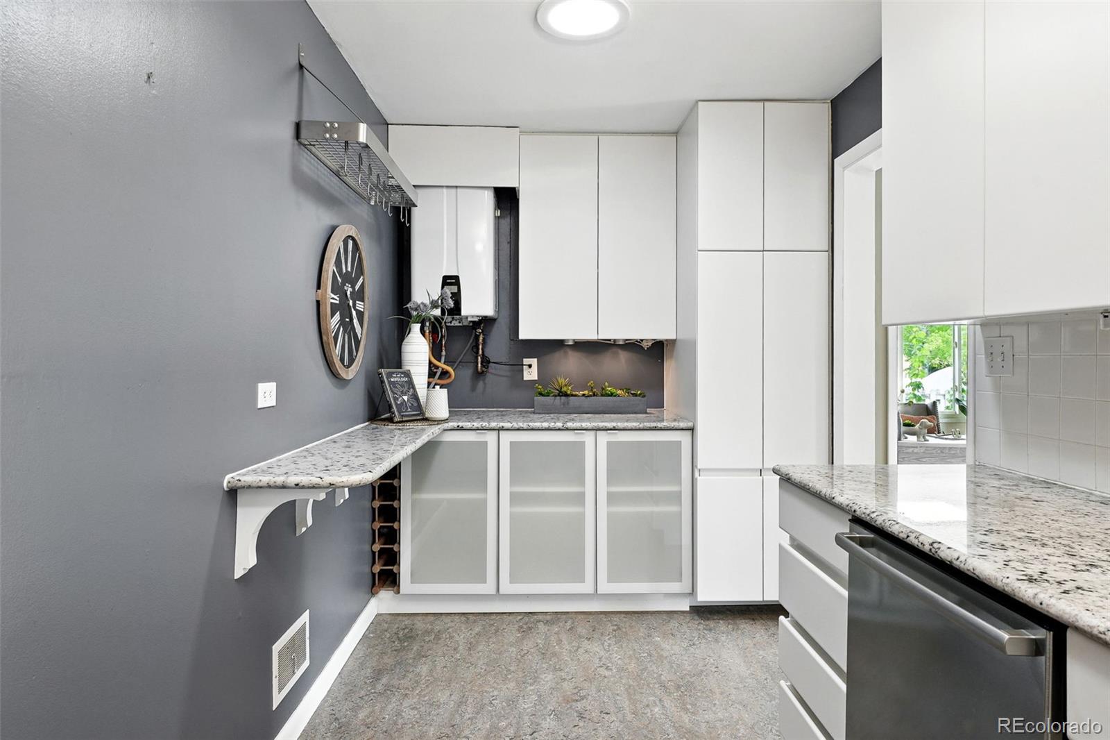 MLS Image #21 for 2925 s harrison street,denver, Colorado